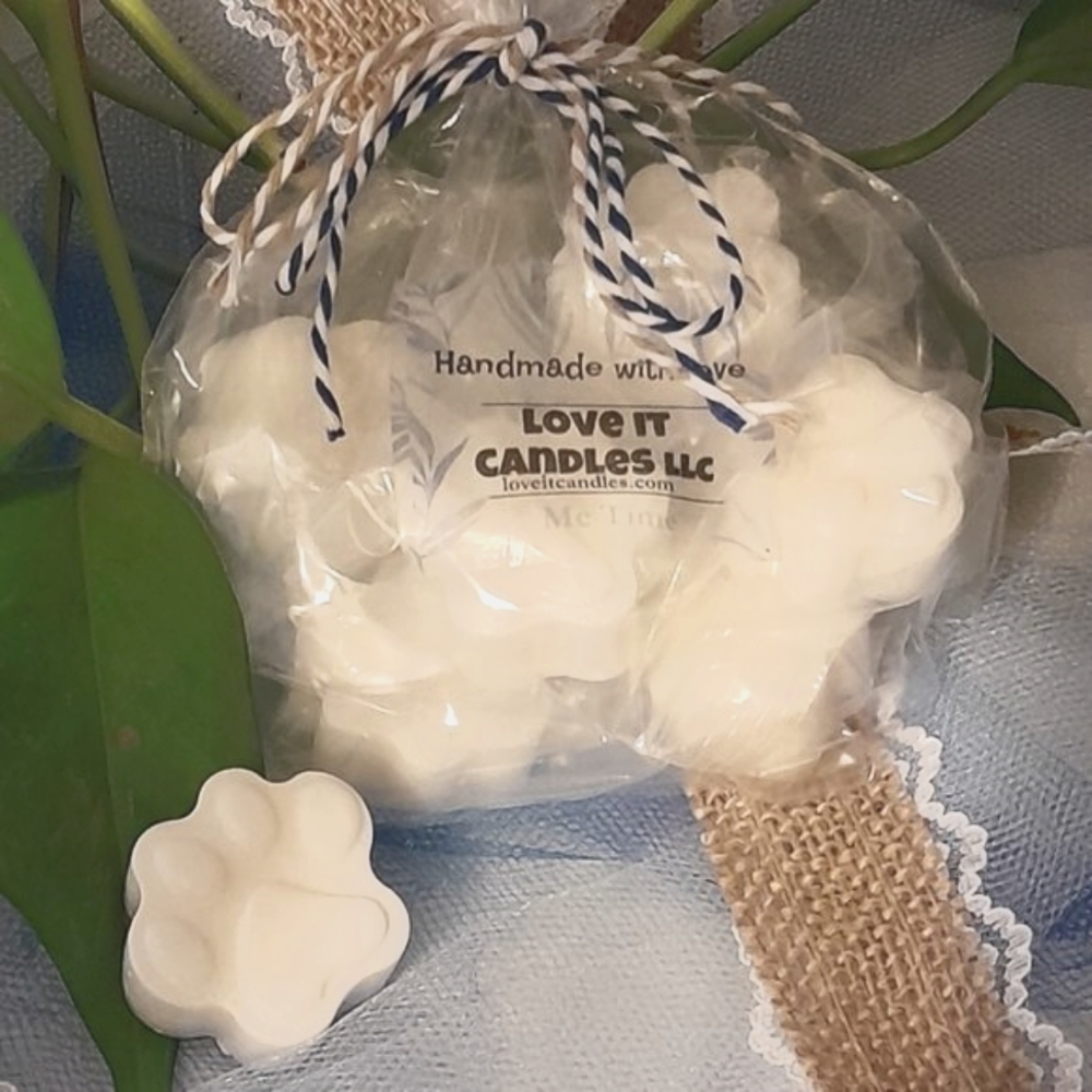 Signature Scented Soy Wax Melts Lime Me Berries and Cream Paw Shape 2.5oz gifts